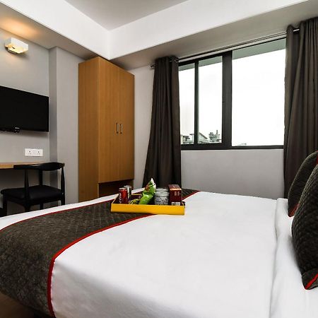 Townhouse C Scheme Ahinsa Circle Hotel Джайпур Екстериор снимка