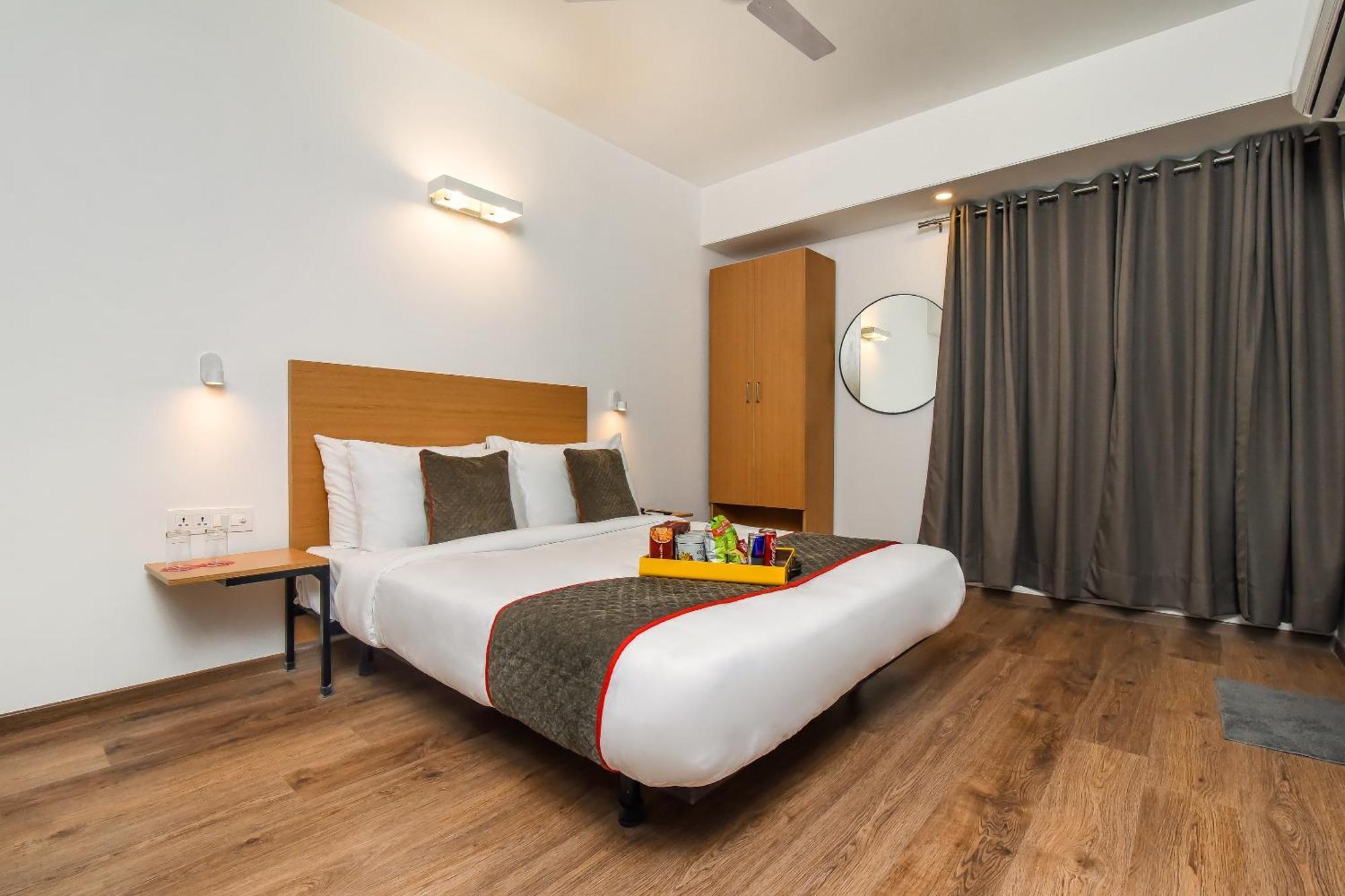 Townhouse C Scheme Ahinsa Circle Hotel Джайпур Екстериор снимка