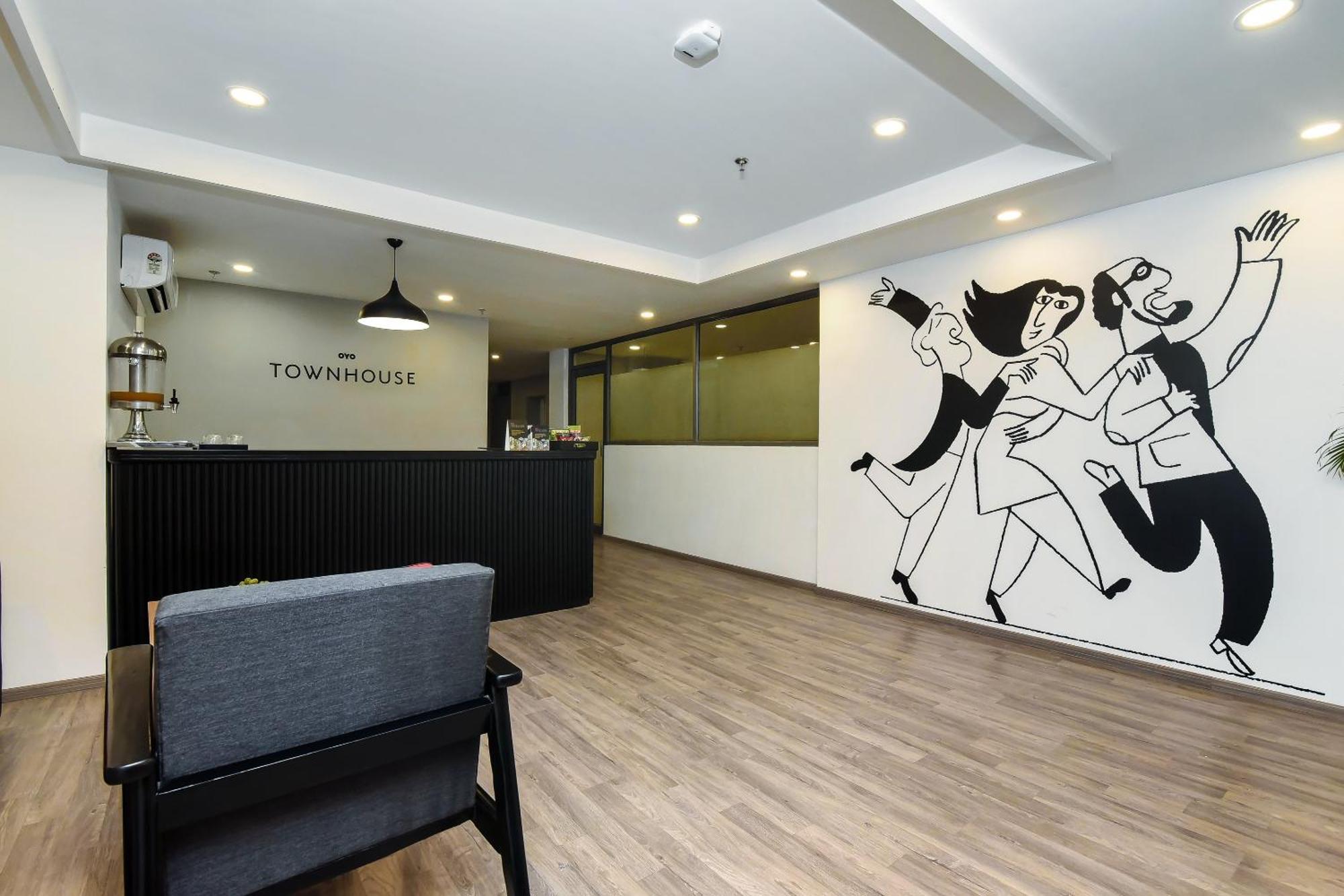 Townhouse C Scheme Ahinsa Circle Hotel Джайпур Екстериор снимка