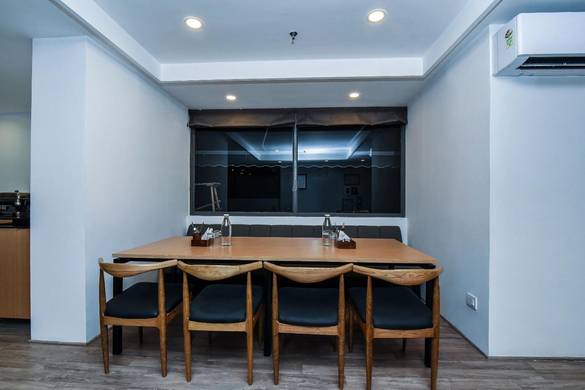 Townhouse C Scheme Ahinsa Circle Hotel Джайпур Екстериор снимка