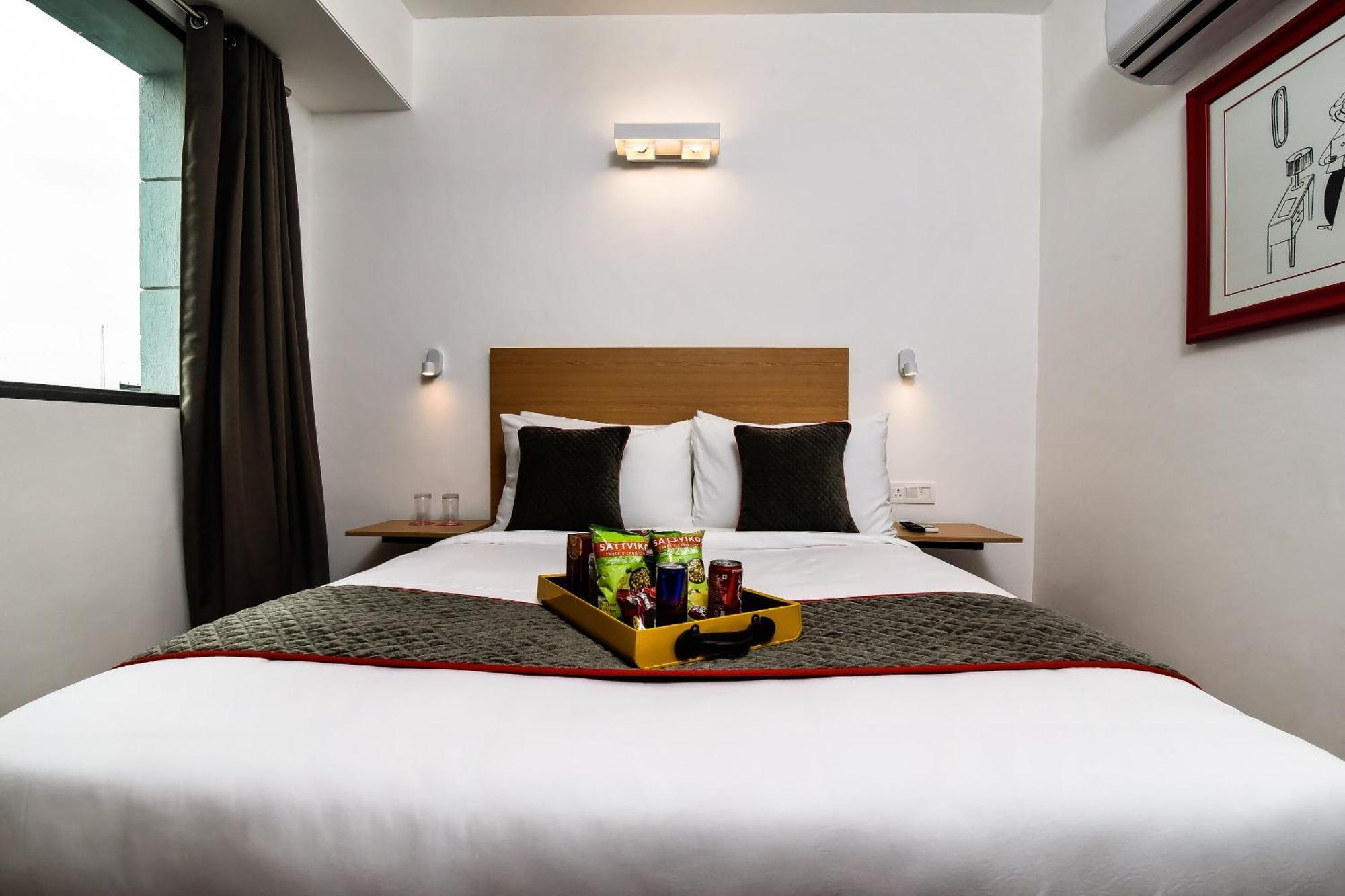 Townhouse C Scheme Ahinsa Circle Hotel Джайпур Екстериор снимка