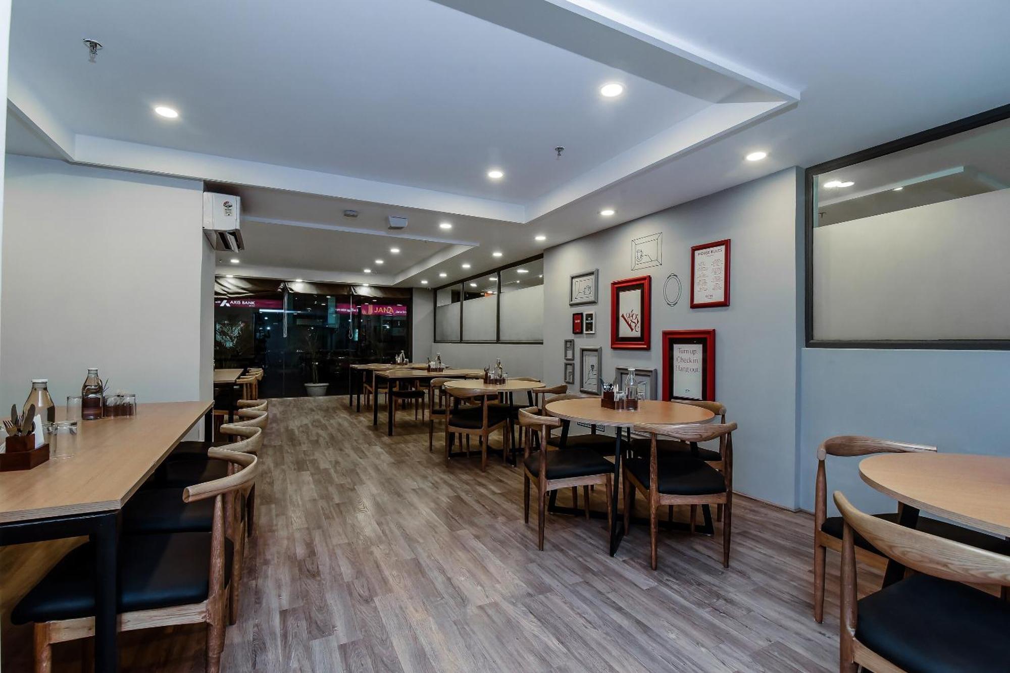 Townhouse C Scheme Ahinsa Circle Hotel Джайпур Екстериор снимка