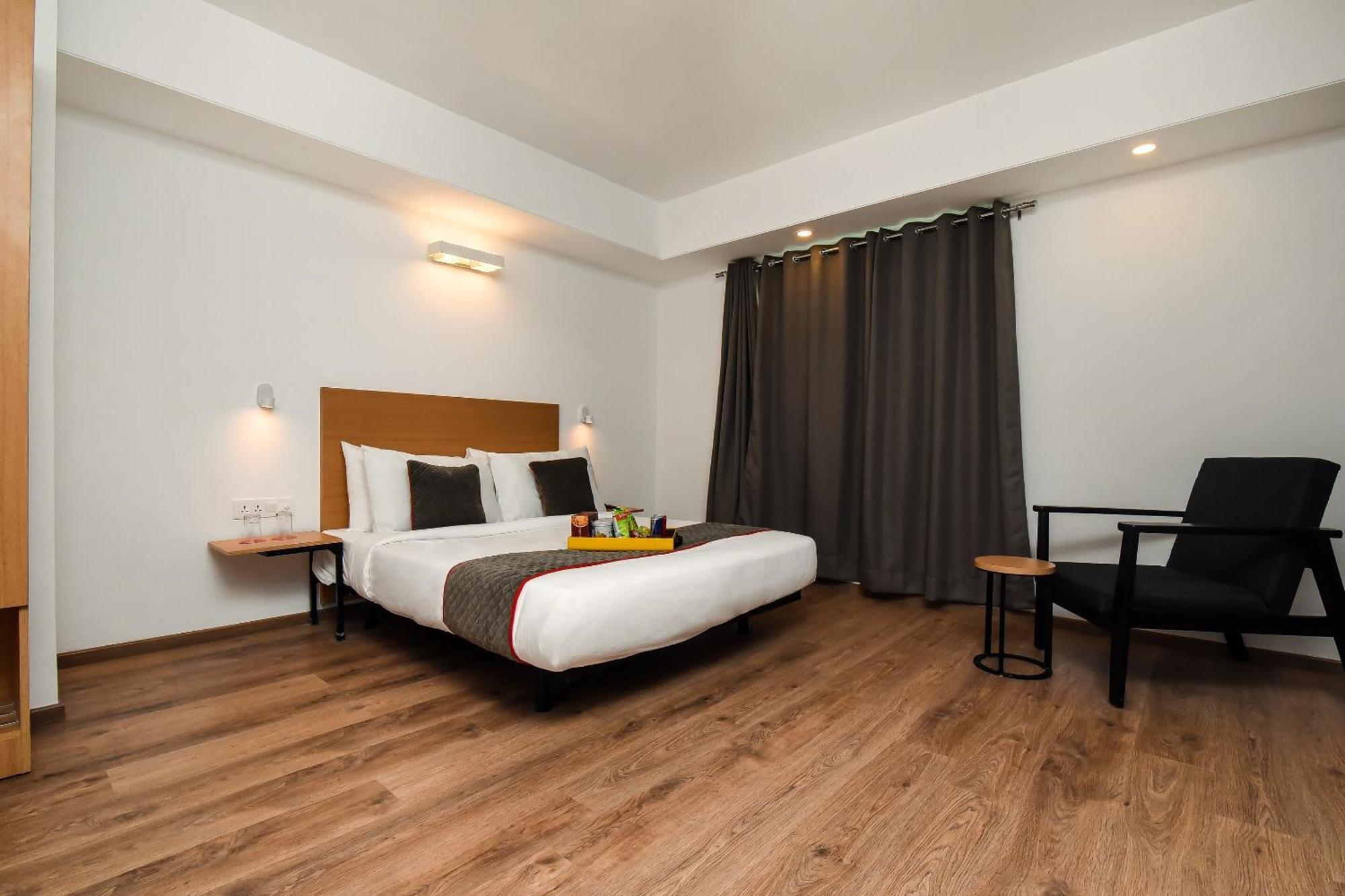 Townhouse C Scheme Ahinsa Circle Hotel Джайпур Екстериор снимка